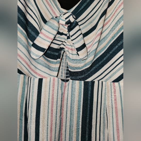 Small romper - Picture 3 of 3